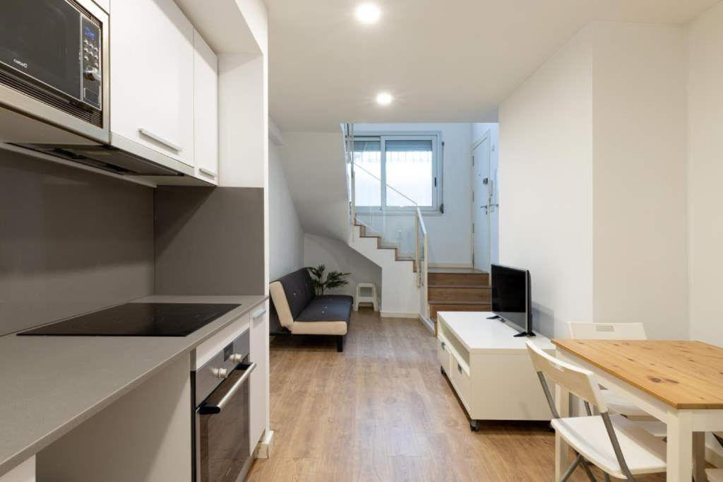Apartment Live Camp Nou Оспиталет де Лобрегат Екстериор снимка